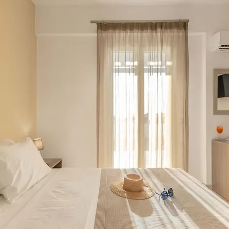 Evripus Hotell