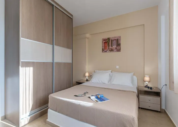 Evripus 3* Kastraki (Naxos)